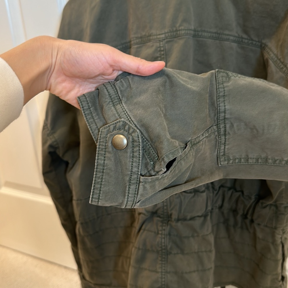 Gap Jacket - Picture 10 of 11